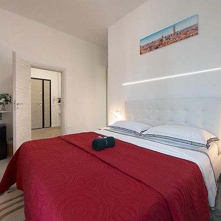 Triumvirato Rooms Bologna Exteriör bild